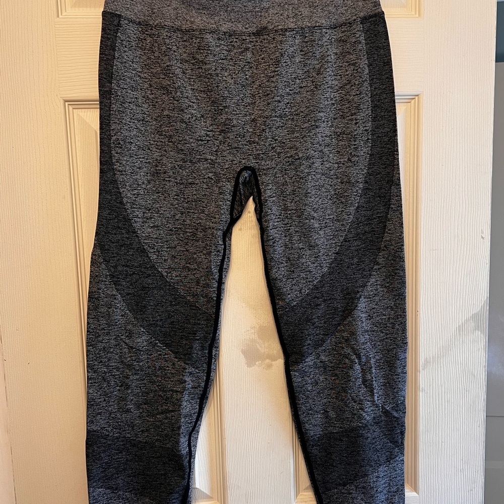 Gray PINK leggings